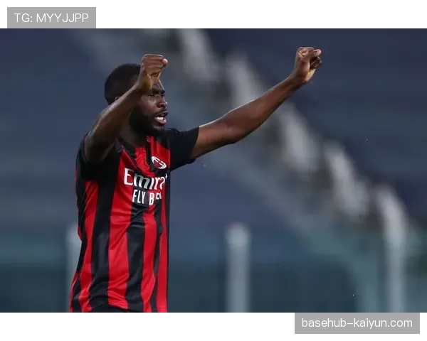 官方:AC米兰后卫托莫里肌肉不适,将缺席本轮对萨勒尼塔纳比赛 官方:AC米兰后卫托莫里肌肉不适,将缺席本轮对萨勒尼塔纳比赛